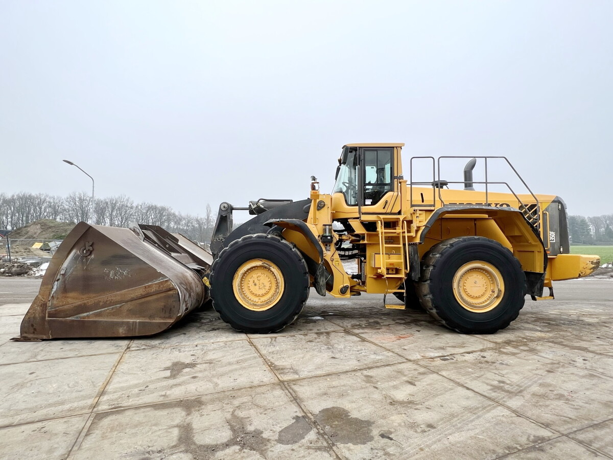 Фронтальный погрузчик VOLVO L350F