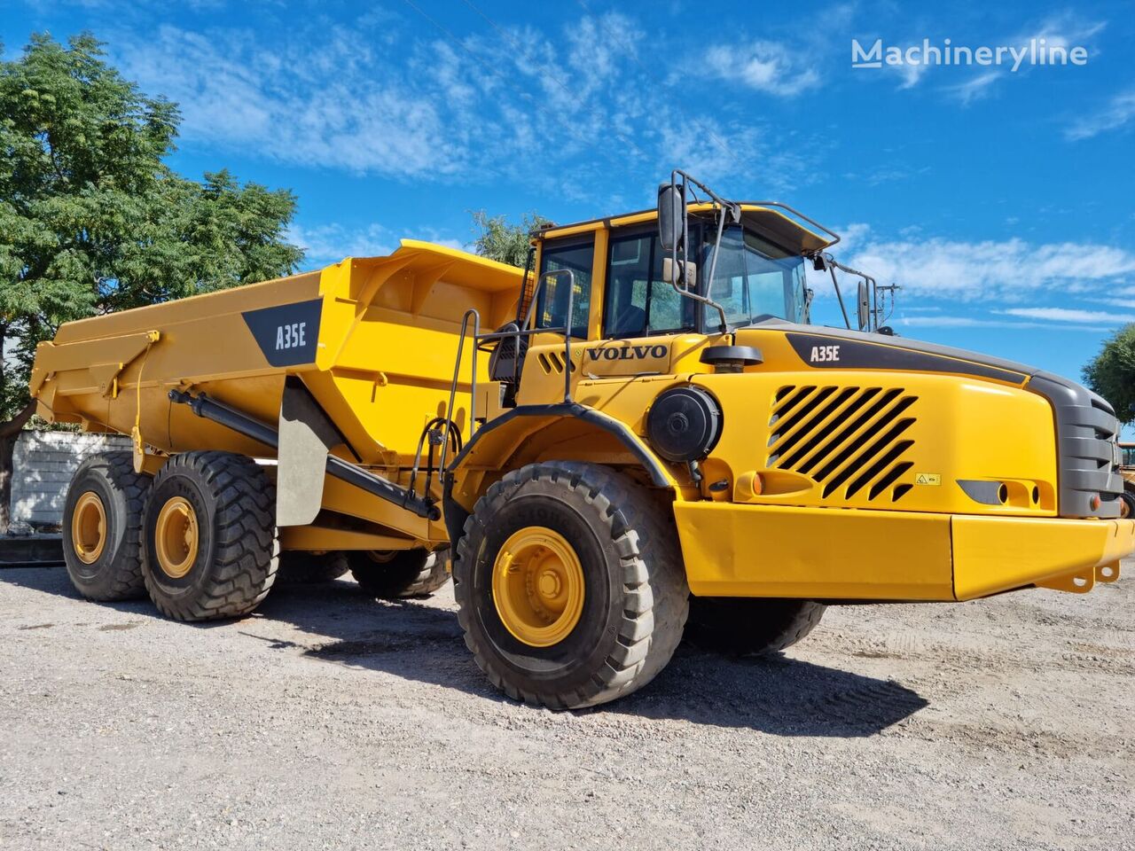 Карьерный самосвал VOLVO A35